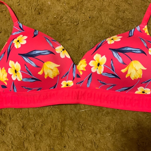 Victoria’s Secret bra - Picture 3 of 4